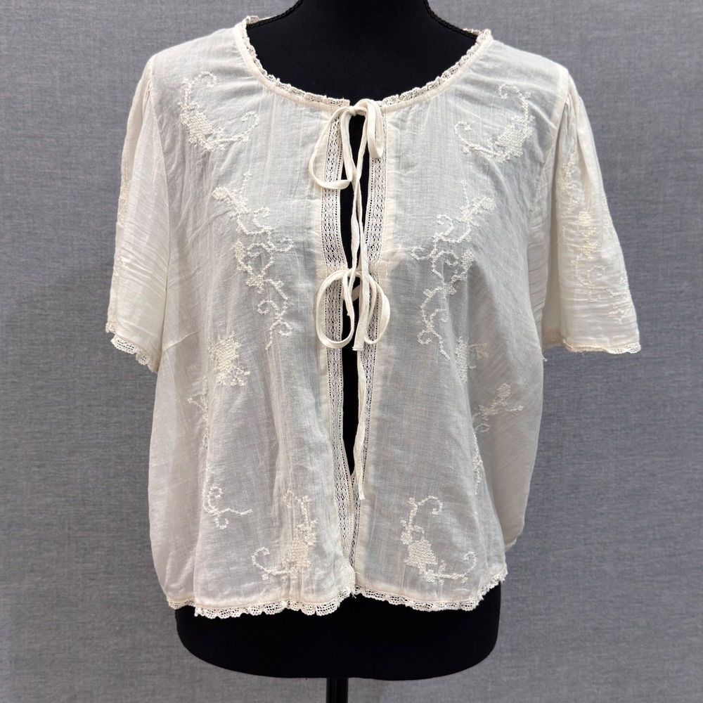 American Eagle Women Cream Floral Embroidered Lace Tie Front Gauze Top Large